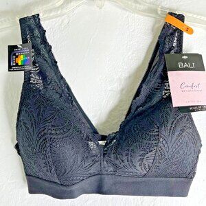 Bali Comfort Revolution Scallop Black Lace Wireless Bra Fits 34C 34D 36B 36C